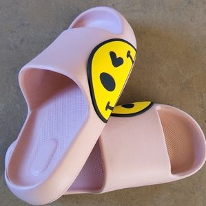 Cloud Slides women's size 6